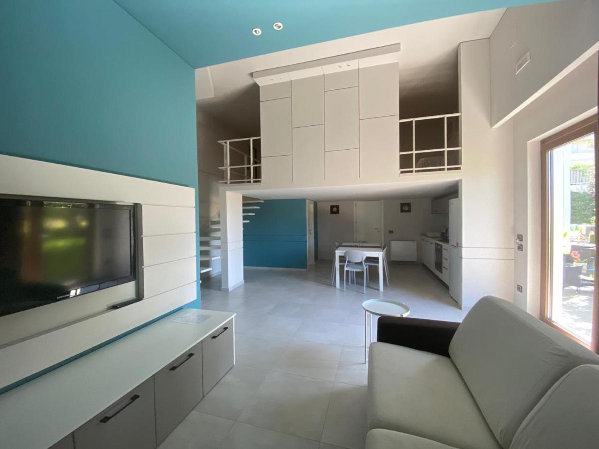 קוריליאנו קלאברו Villa Torre Degli Ulivi מראה חיצוני תמונה